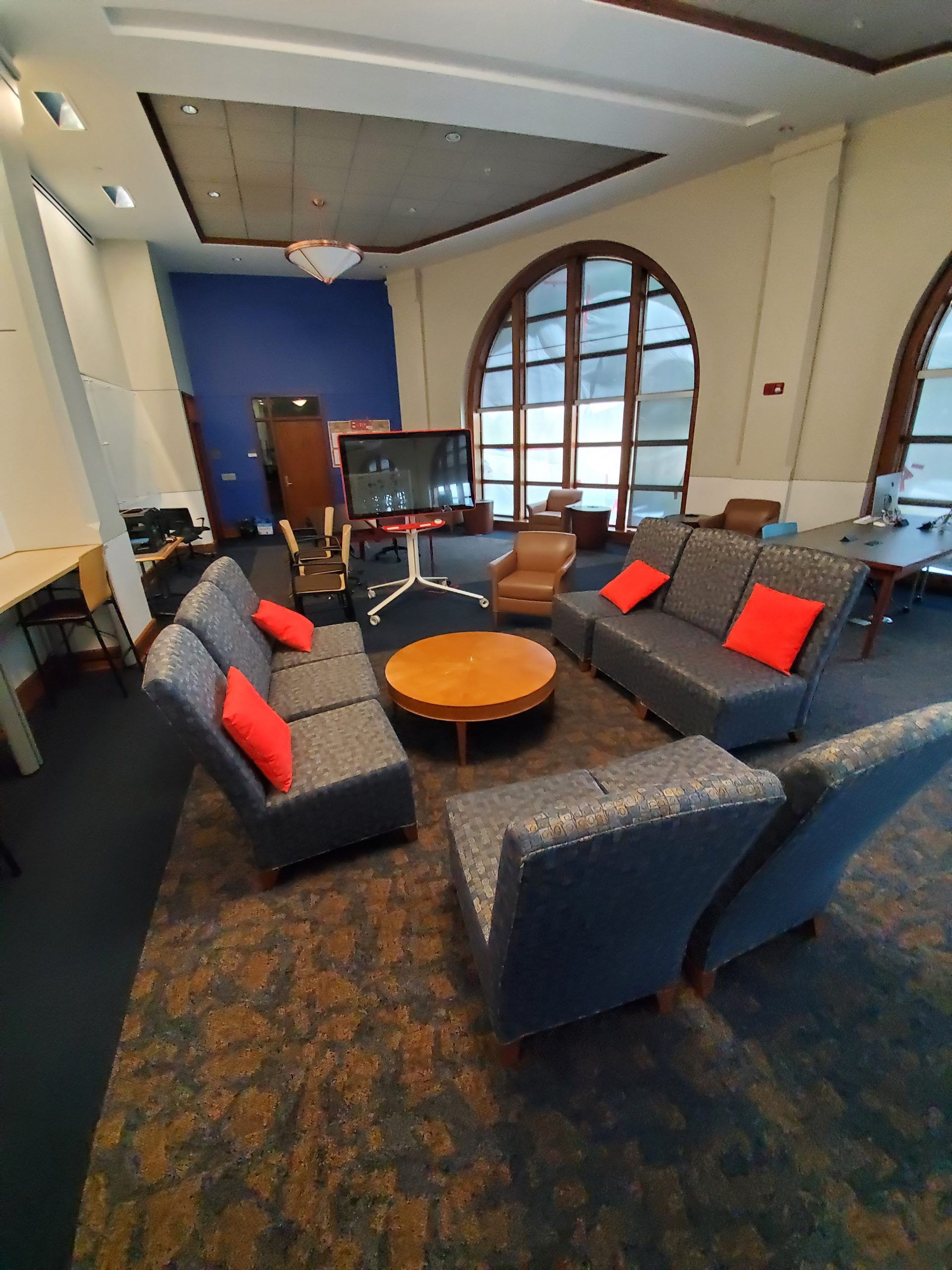 Photo of room 1140 in the ADP Center for Learning Technologies