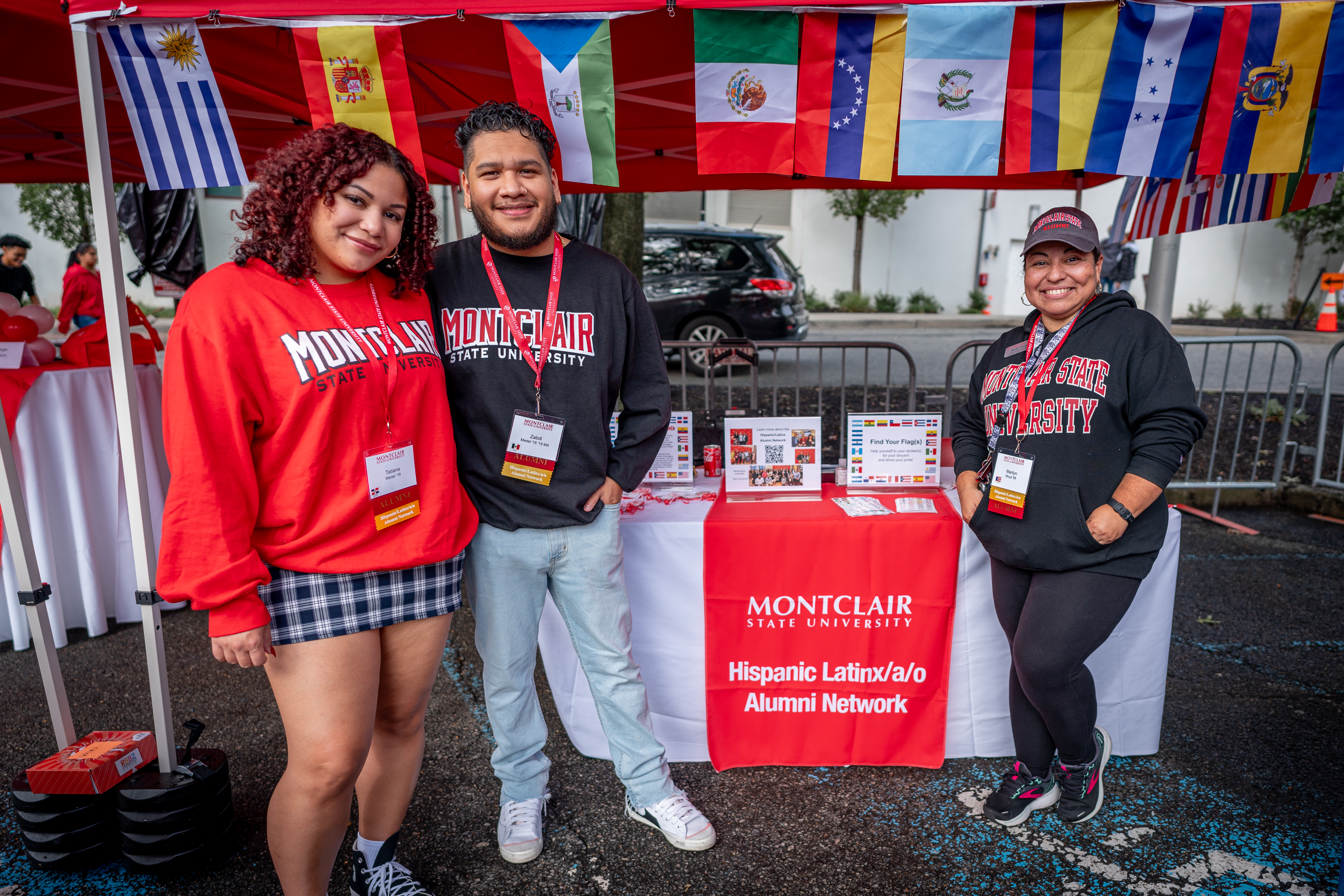 Hispanic and Latine alumni network at the alumni bbq.