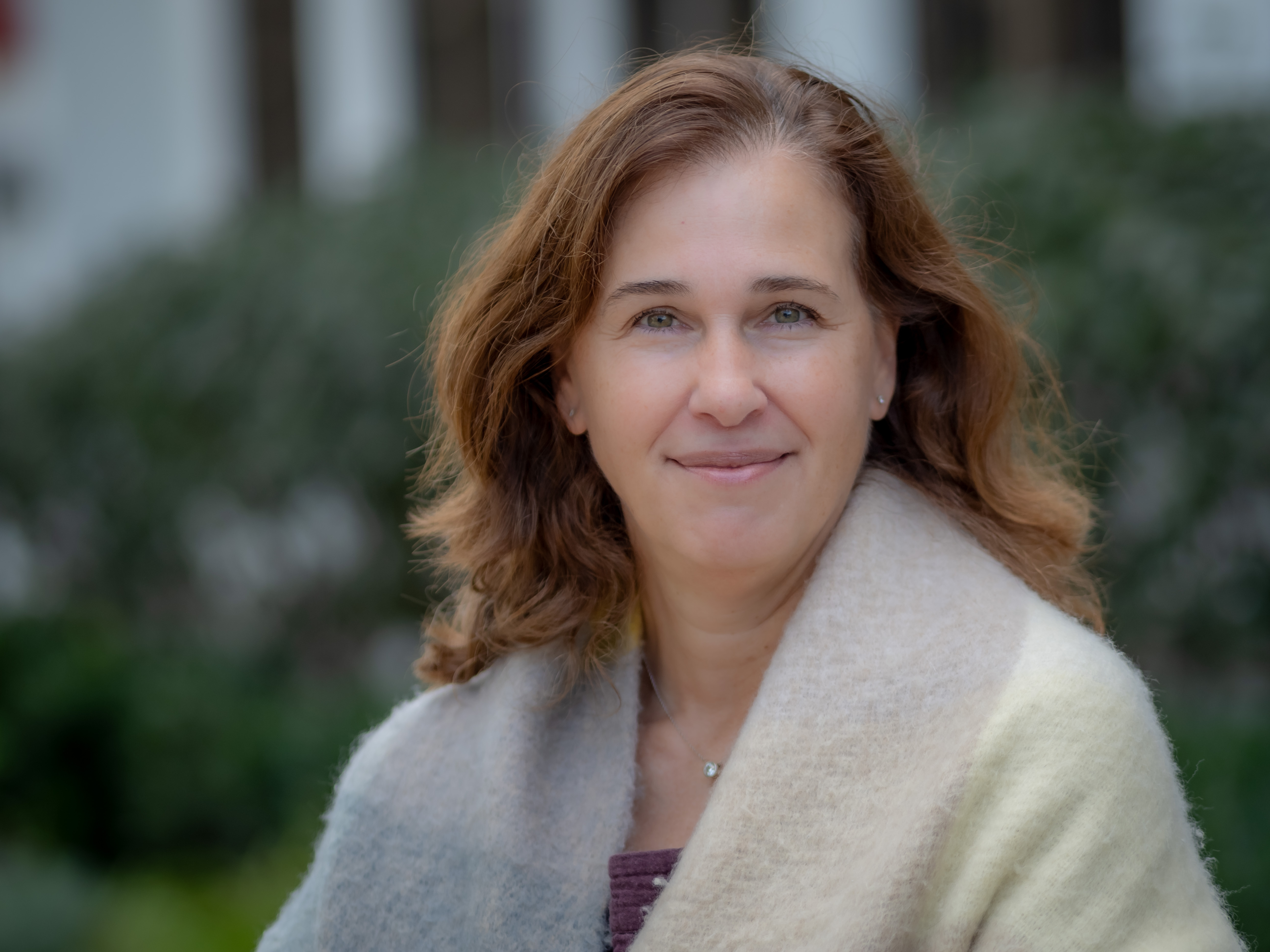 Jaclyn Friedman-Lombardo looking at the camera, smiling.