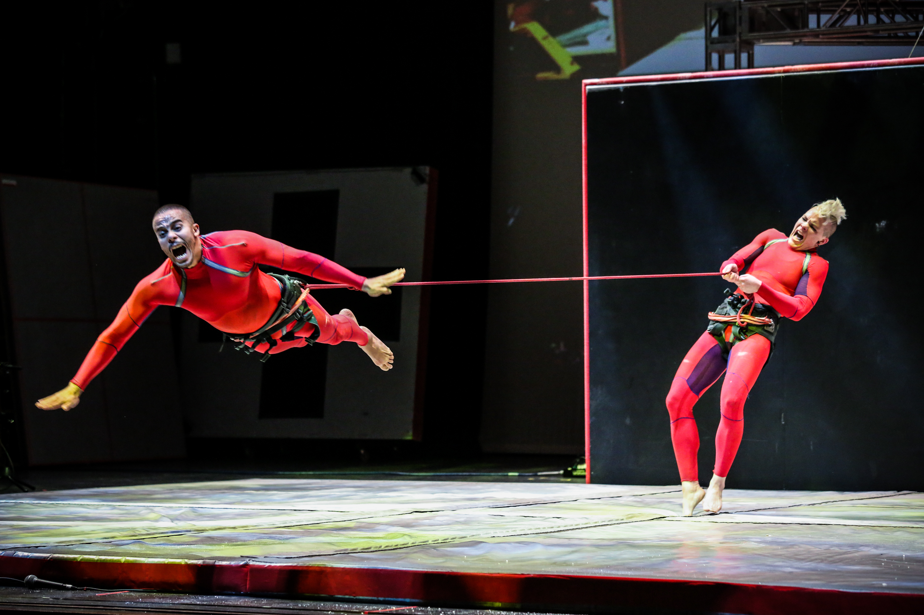 TIED photo: Ralph Alswang