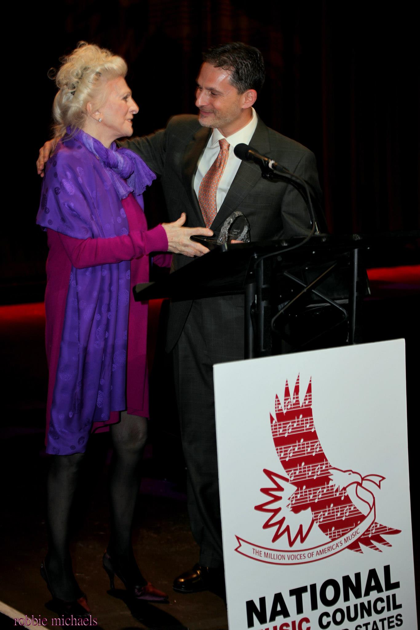 American Eagle Awardee Judy Collins with Prof. David Sanders.