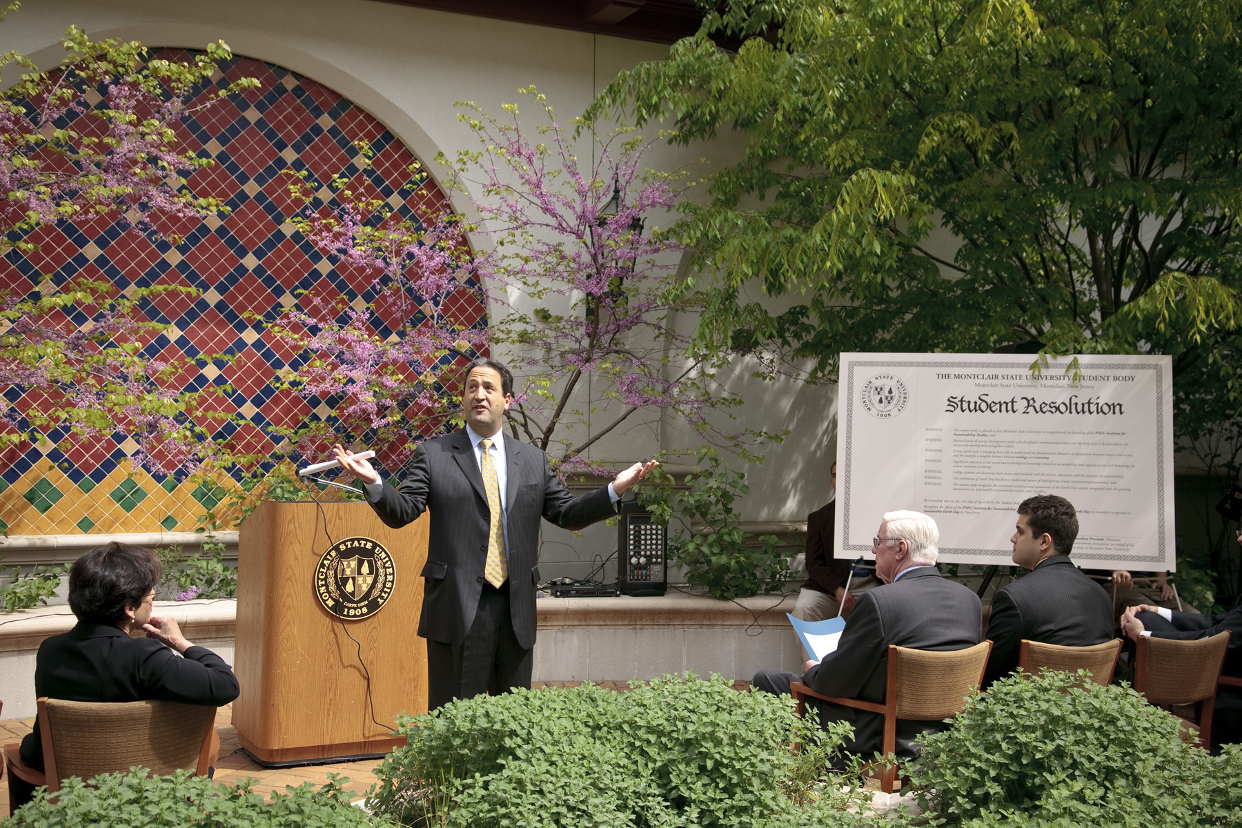 The University Hall Courtyard was the perfect venue for a "green" event.