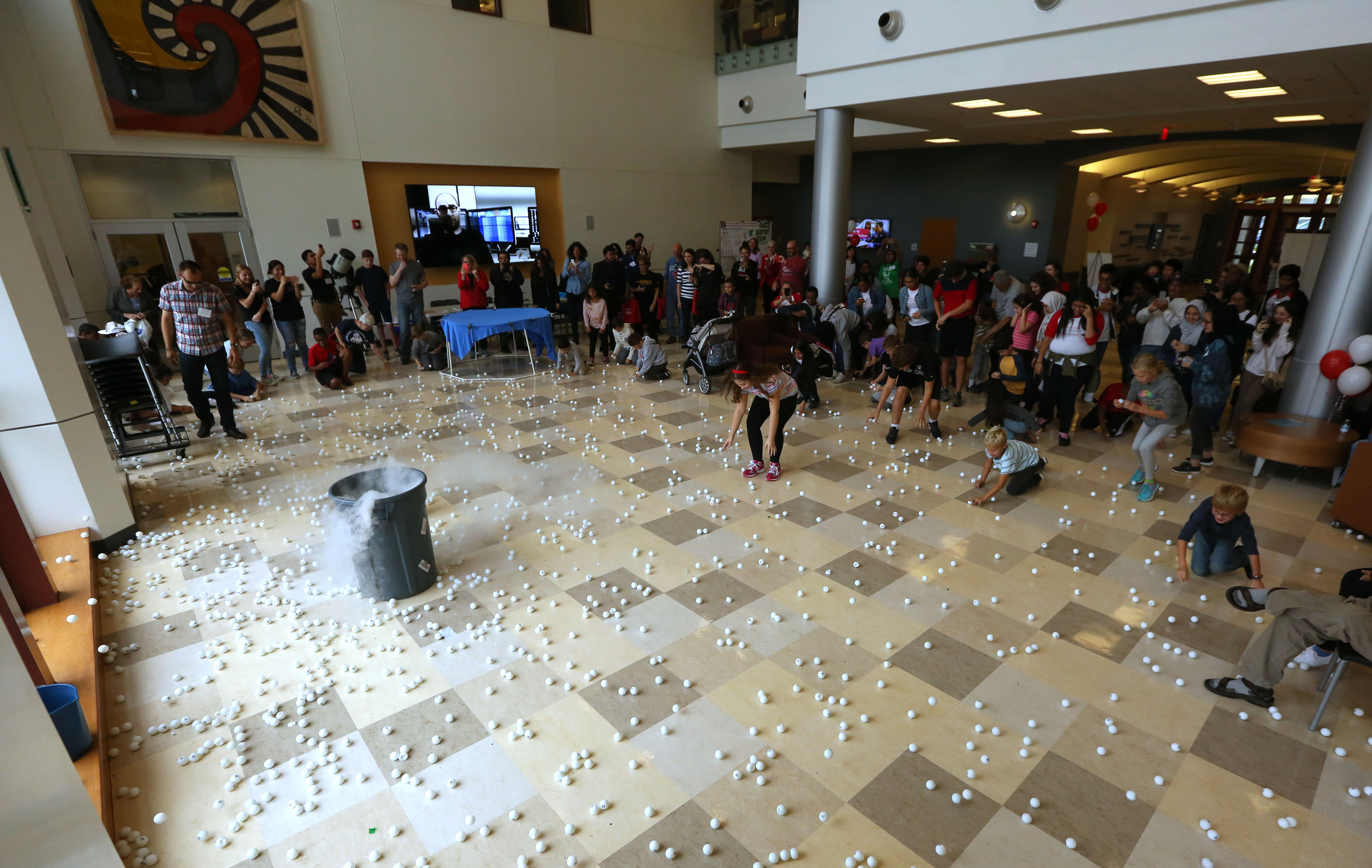 Ping Pong Explosion - Collecting Ping Pong Balls