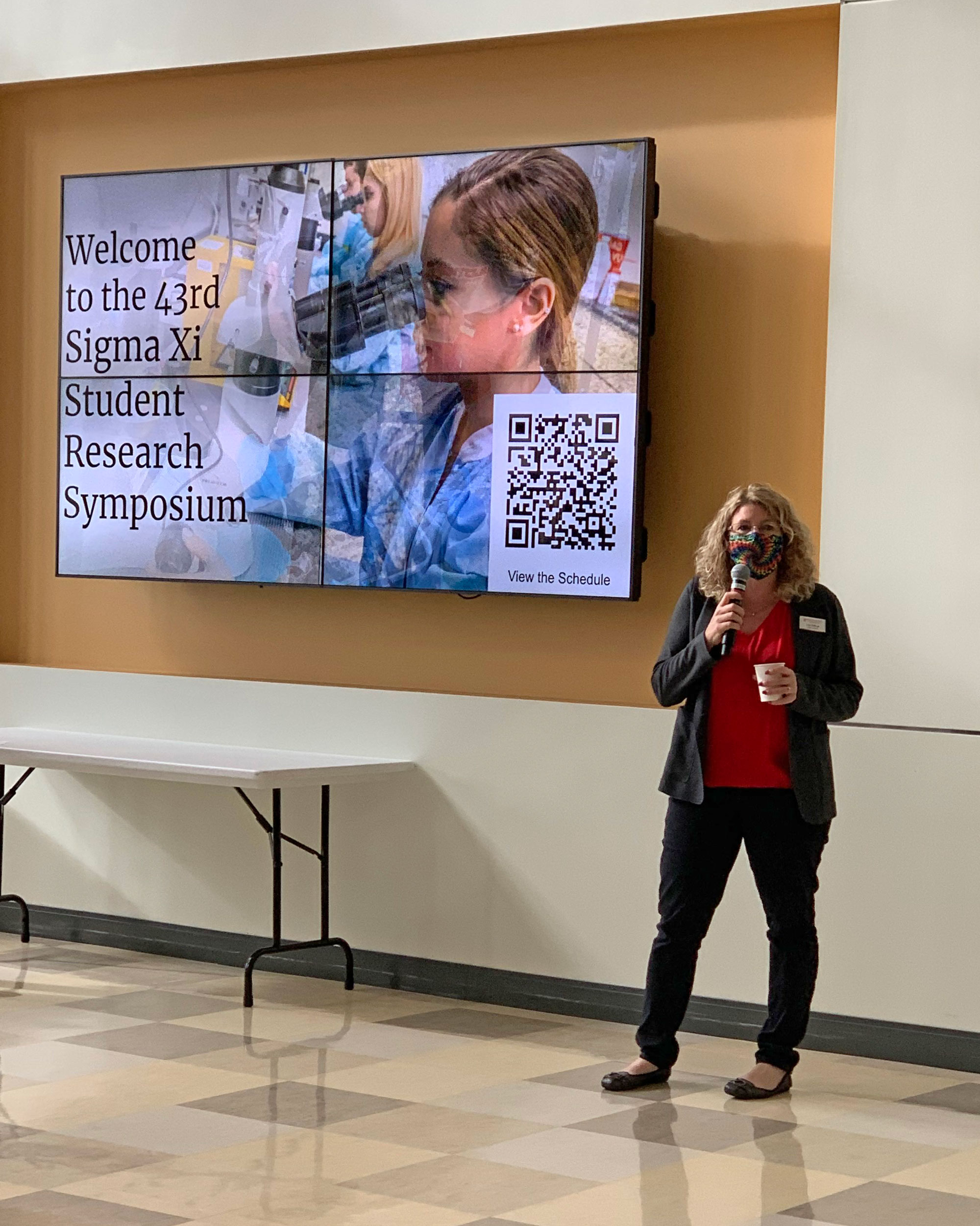 Dean Billings talking to attendees