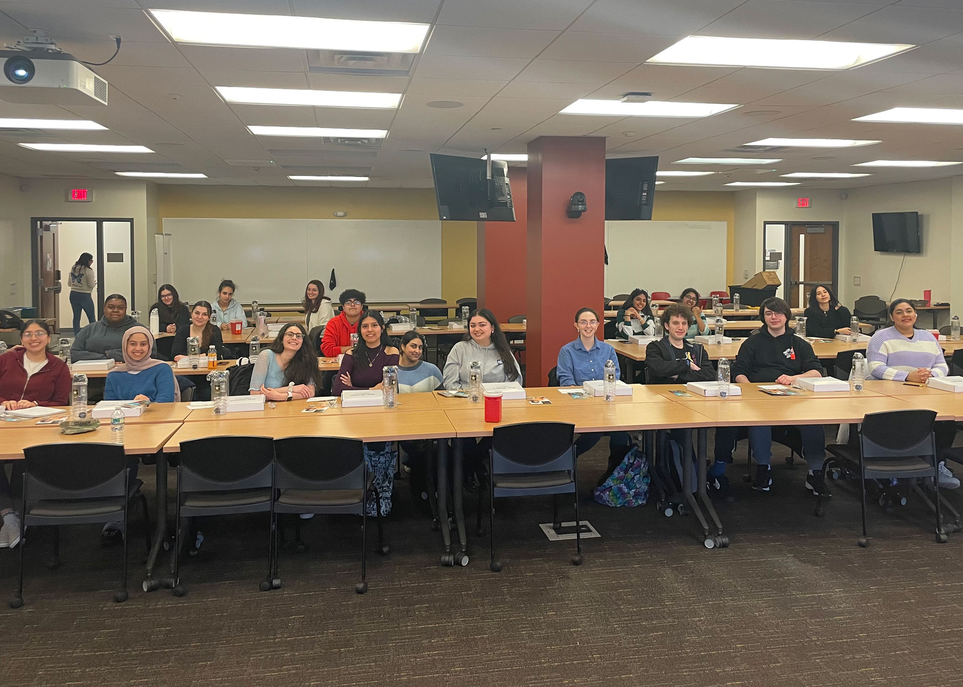 HOSA suturing event attendee group photo