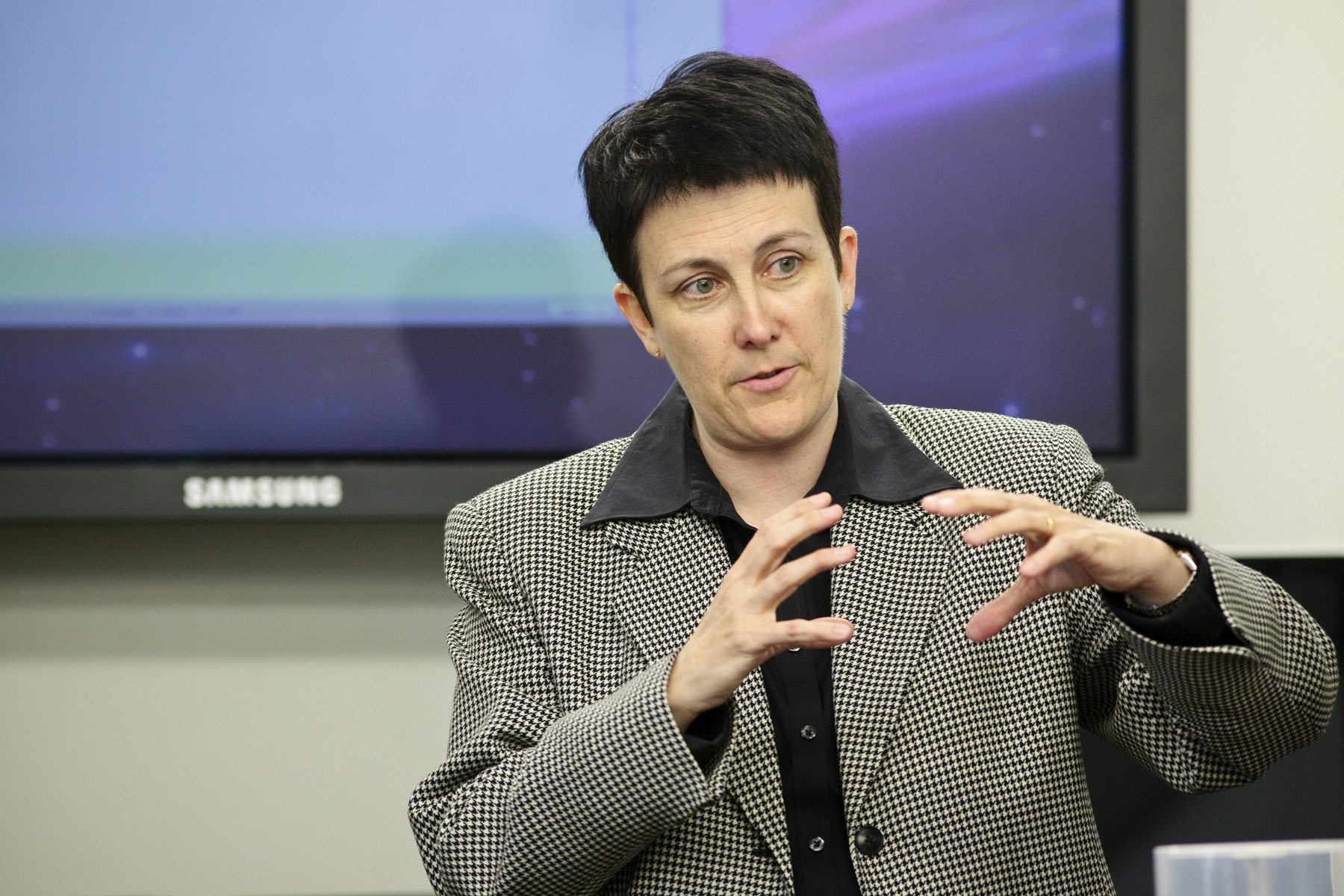 Jennifer Higdon discusses her composition, "Zaka" in the composition lab in Chapin Hall.