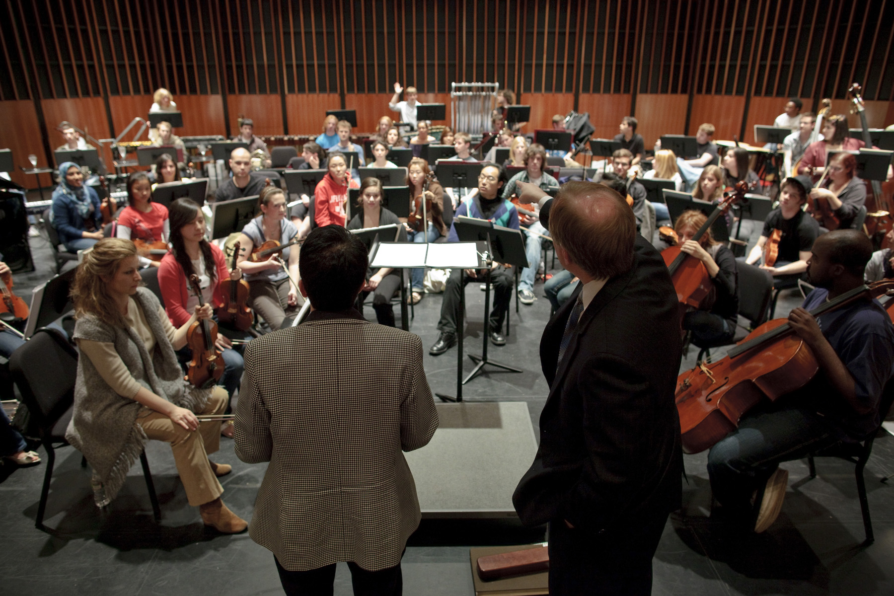 Higdon shared her comments with conductor Paul Hostetter and the orchestra.