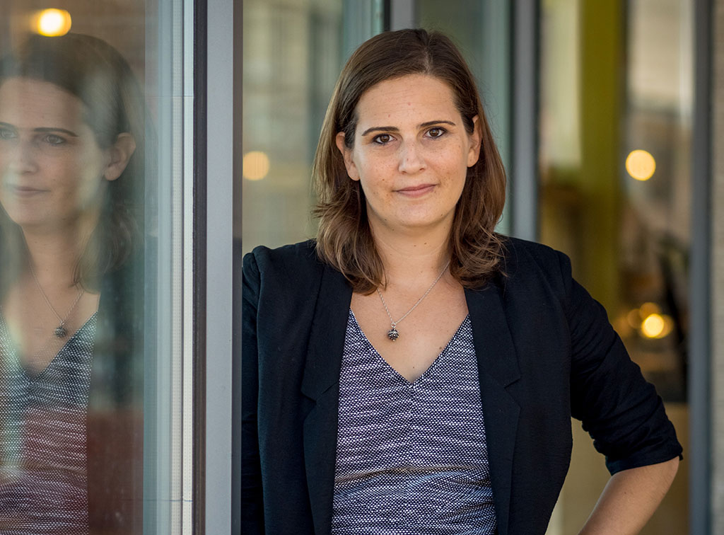 Photo of Sarah Lowe.