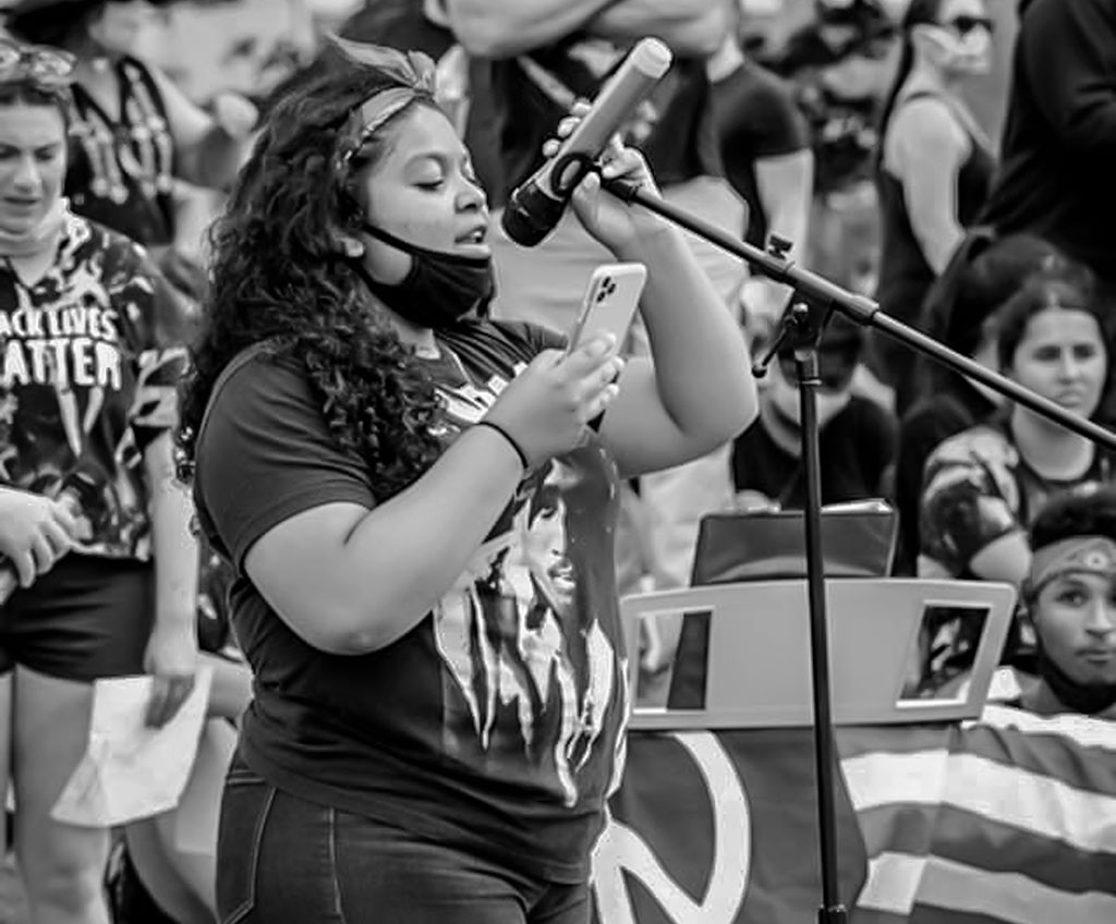 Jayda Lindsey ’20 addresses the rally in Wayne, New Jersey.