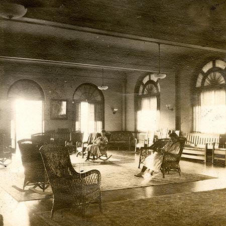 Edward Russ Hall Living Room, 1918