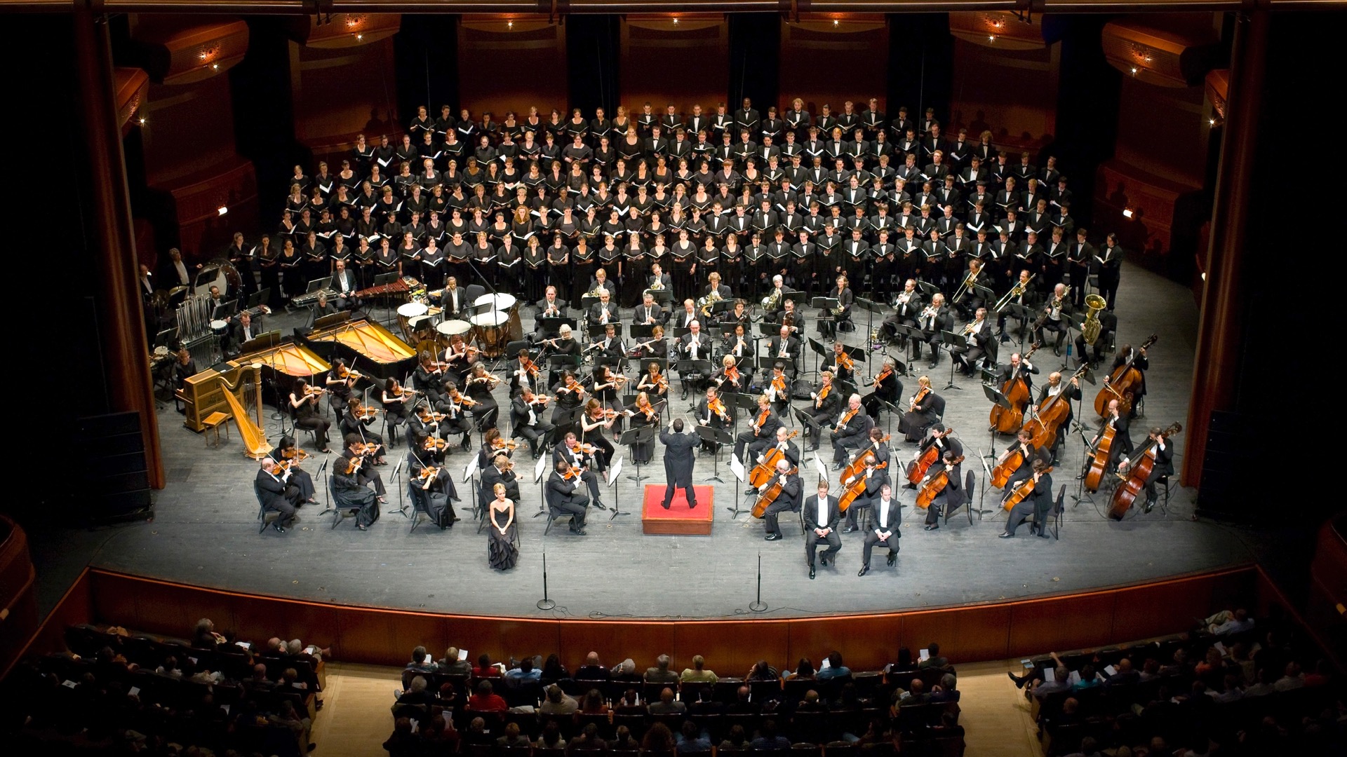 A performance of the Choral program of the Cali School of Music.