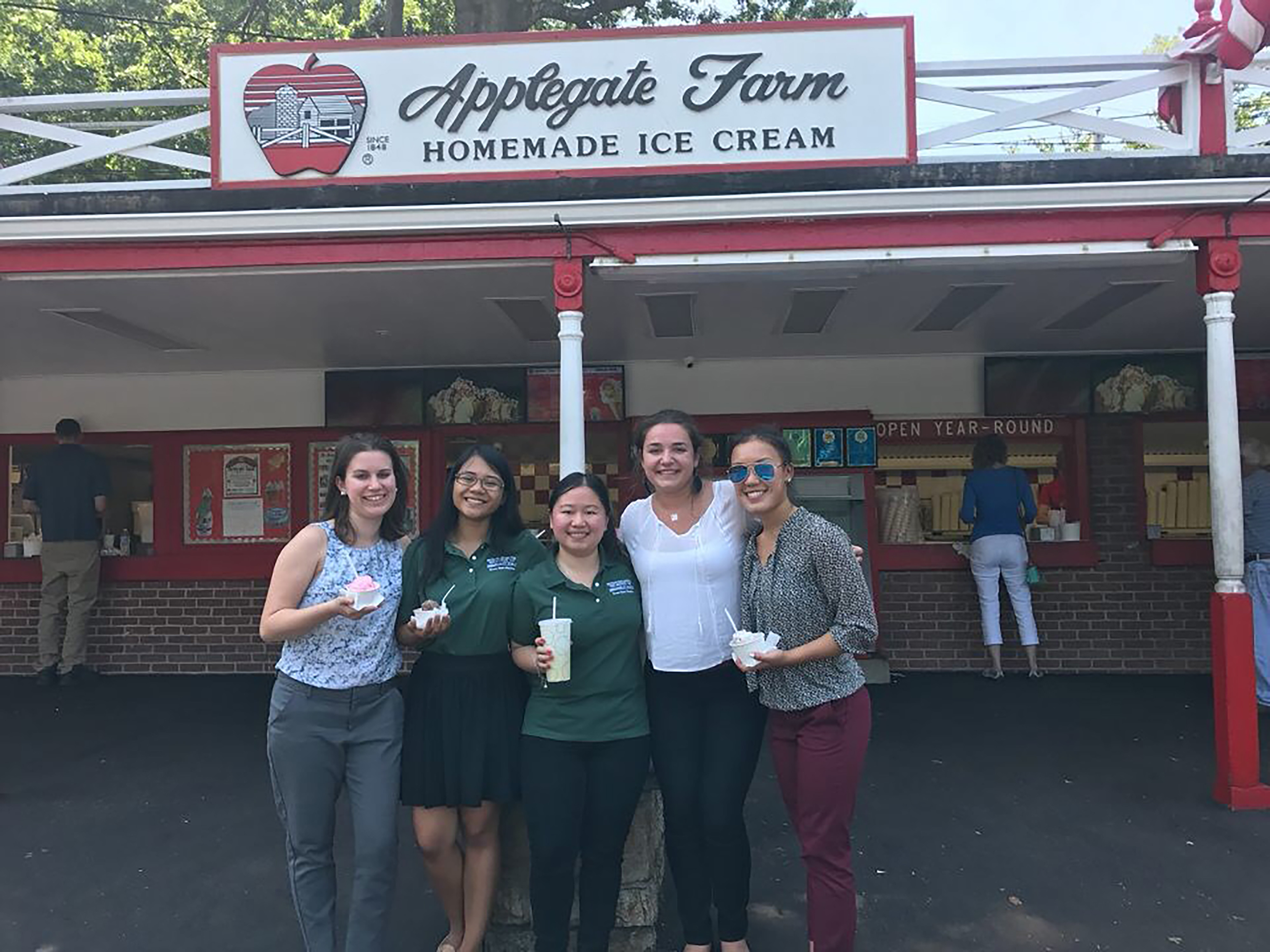 EFP Green Team at Applegate Farm
