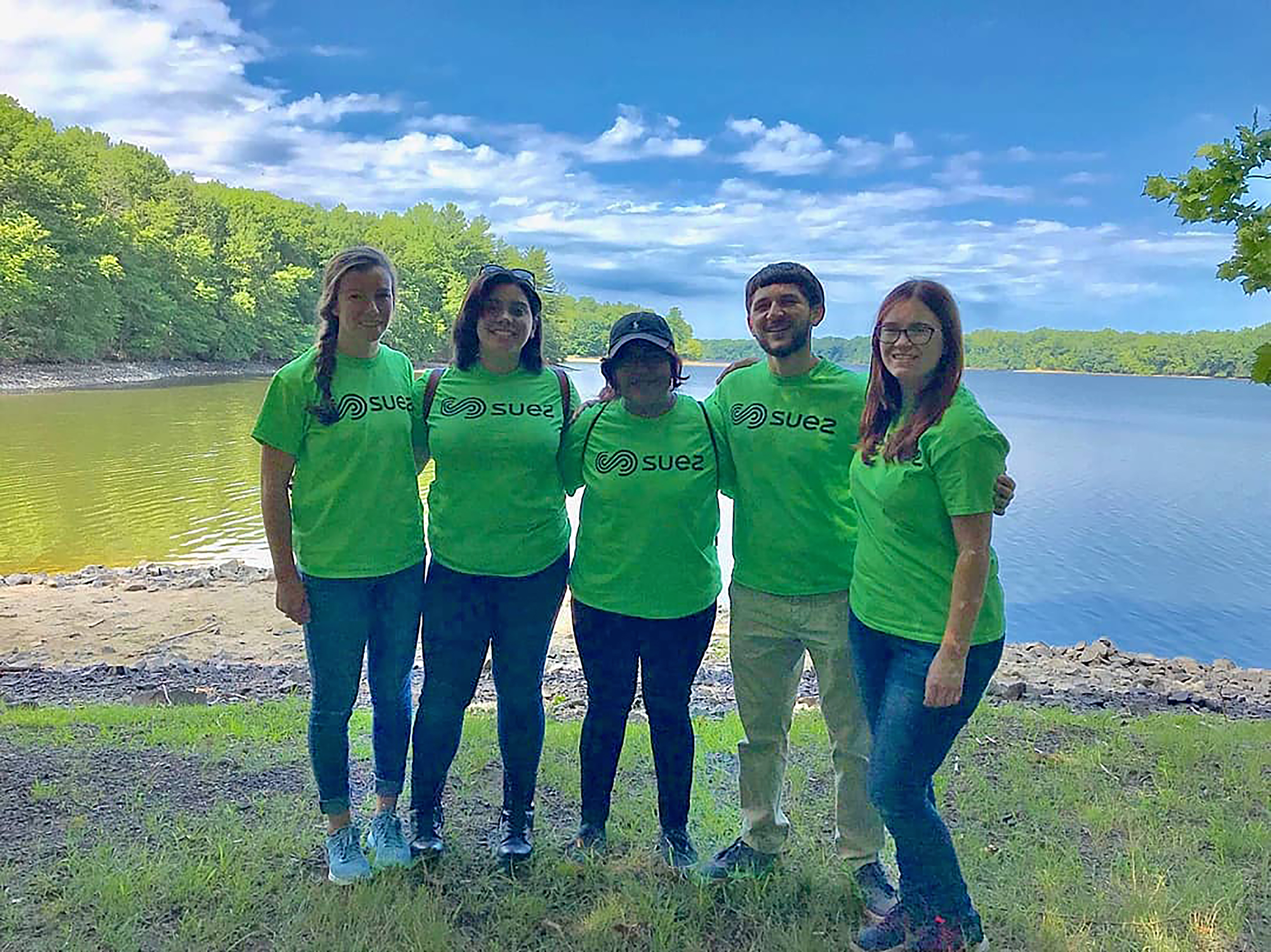 Suez Green Team volunteering