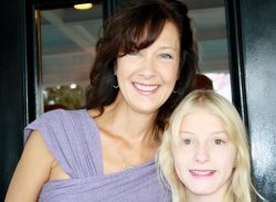 Linda Obenauer-Kutner and her daughter