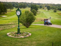 Photo of the greens at Crestmont Country Club