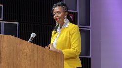 Donna Walker-Kuhne at Peak Performances