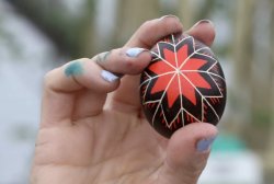 Egg decorated by Jenny Santa Maria