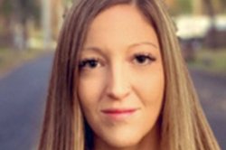 Photo of CEHS graduate Michelle Huff.