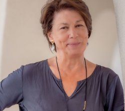 Headshot of Rose Cali