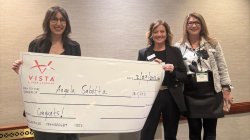 Angela Sabretta (far left) with representatives from Vista Higher Learning.