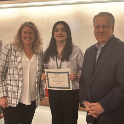 Ray Nunez Castaneda receiving her award at the Casabona Future Scientists Competition