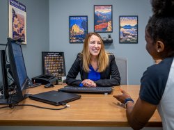 Academic Advisor Lindsey Hresko advising a pre-major student