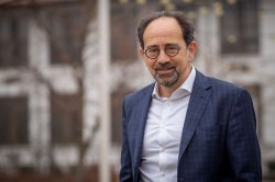 Photo of Dr. Marc Austin
