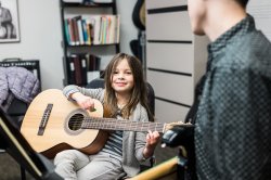 Child with guitar