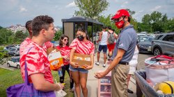 Montclair State President Jonathan Koppell welcomes parents and students during move-in.