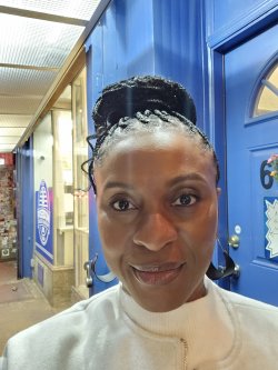 Photo of Tracy Wells