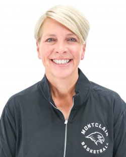 Photo of Karin Harvey