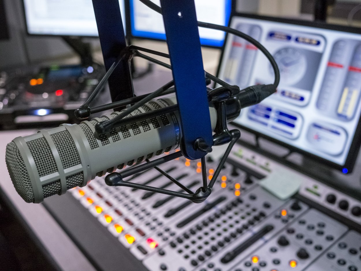 90.3 WMSC-FM – School Of Communication And Media - Montclair State  University