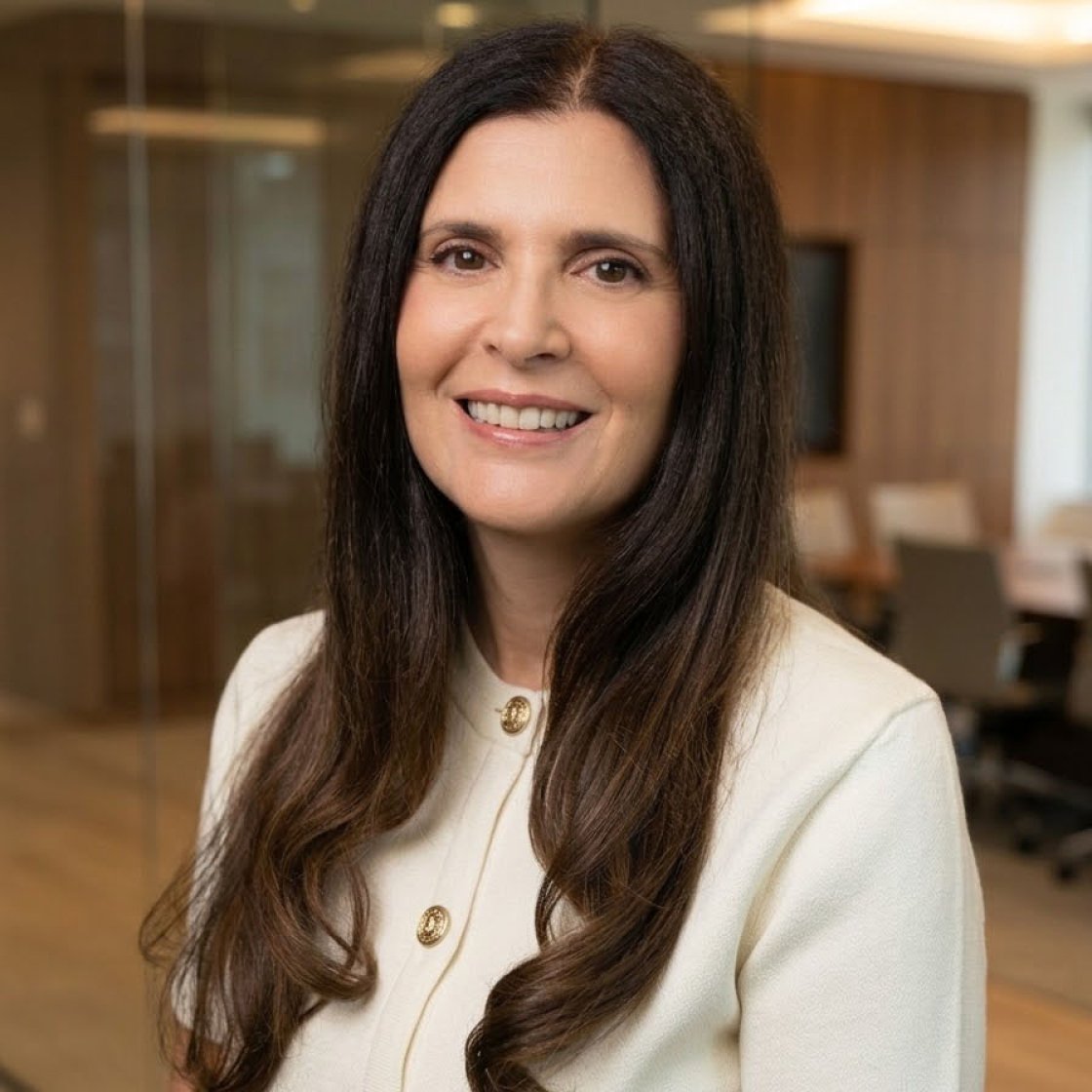 Photo of Lori Siegel